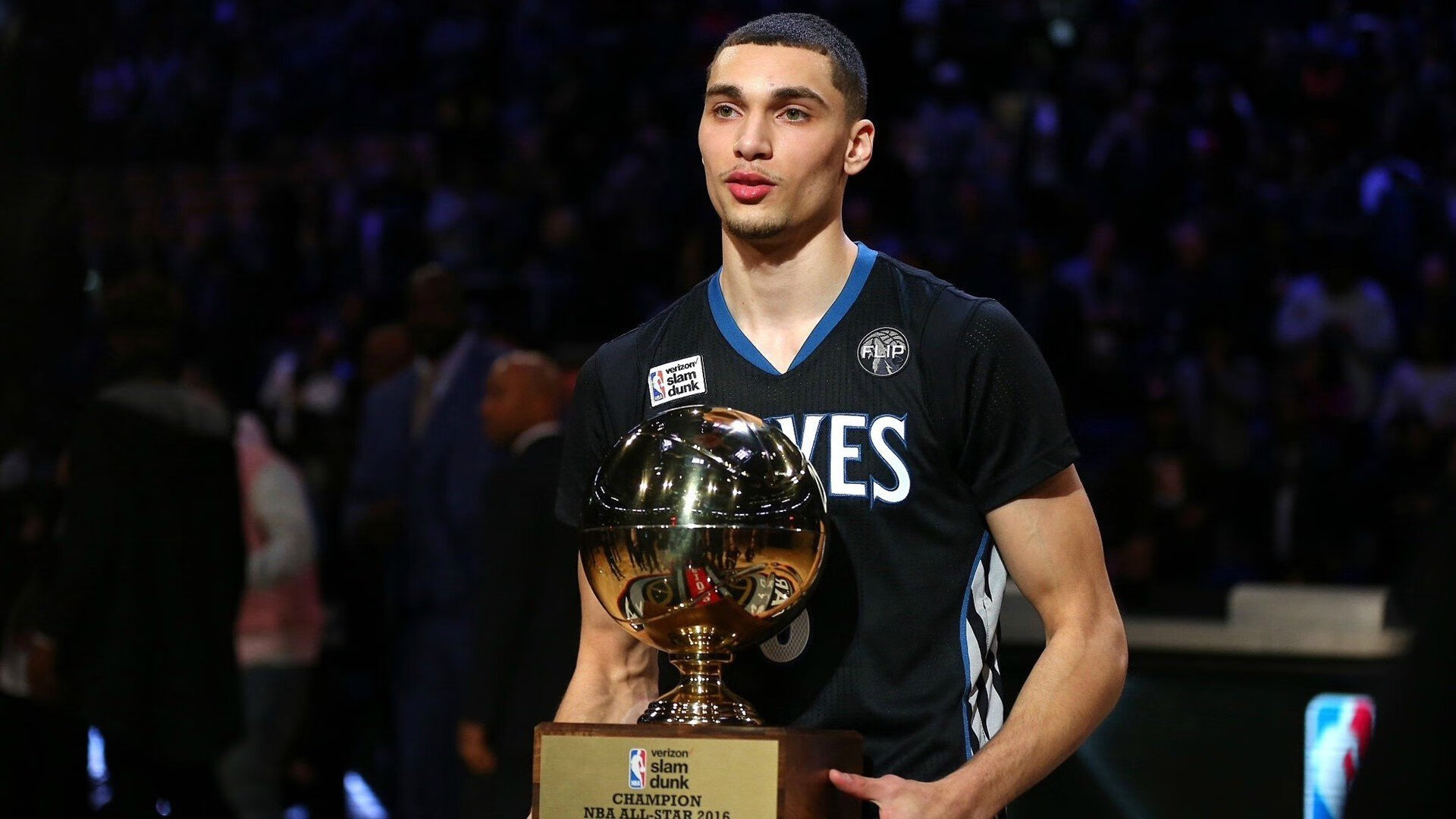 体育新闻中心推动智慧体育场馆数字媒体应用升级，智慧体育场馆可视化ppt